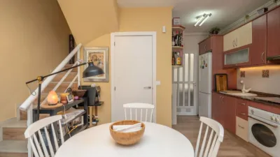 Semi-detached house on C. Monte de Sta. Pola, nº photo 5