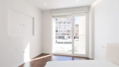 Apartment on Plaça de Cánovas del Castillo, nº photo 16