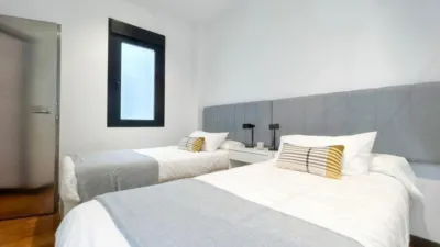 Flat on C. de La Alameda, nº > photo 25
