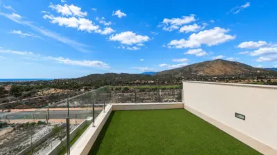 Semi-detached house on Carrer Morella, nº > photo 38
