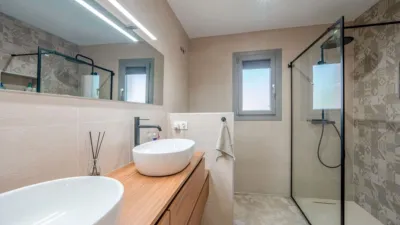 Detached house on Carrer de la Democràcia, nº > photo 29