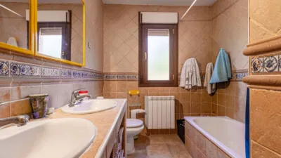 Single-family home in Camping Valdemorillo photo 17