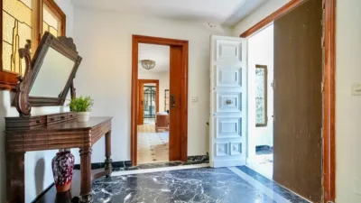 Single-family home on Avenida de las Vegas, No. > photo 3
