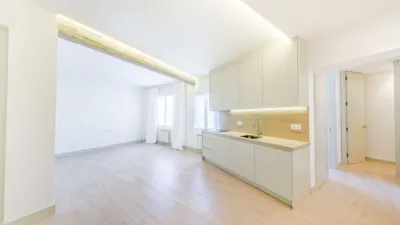 Flat on C. del Gral. Oráa, nº > photo 2