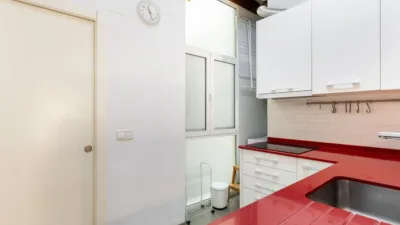 Apartment on Carrer de Calatrava, nº > photo 11