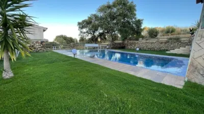 Single-family home on Calle del Cerro de Las Animas, No. photo 2