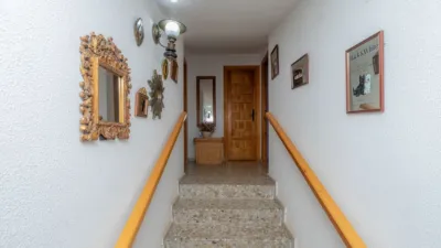 Single-family home on Urbanizacion Bonaire, no. photo 33
