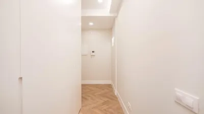 Apartment on Calle C- de Fernán González, No. photo 27