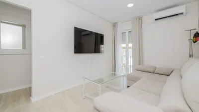 Apartment on Plaza Fernando de Herrera, No. photo 4