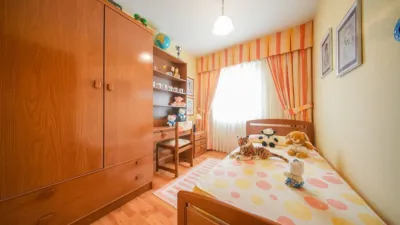 Apartment on Pintor Velázquez Street, No. > photo 26