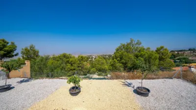 Detached house on Carrer de la Democràcia, nº > photo 42