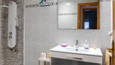 Apartment on Avinguda de València, nº > photo 9