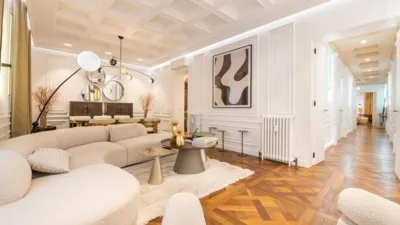 Flat on Calle de O'Donnell, No. > photo 3