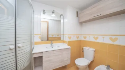 Apartment on Calle C- Gral. Espartero, nº > photo 16