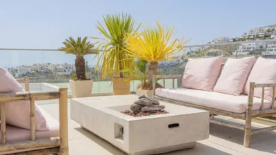 Penthouse on Calle de Benalauría, No. > photo 8