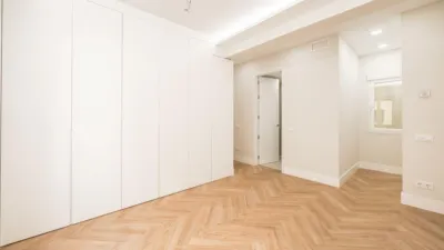 Apartment on Calle C- de Fernán González, No. photo 30