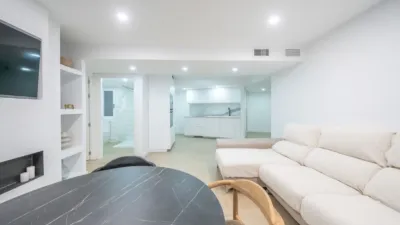 Apartment on Rambla Mendez Nuñez Street, No. photo 8