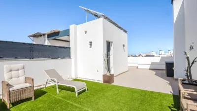 Terraced house on Calle Santa Cecilia, No. > photo 28
