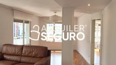 Piso en alquiler en Centro y Casco Histórico, Pumarín-Teatinos (Oviedo) de 1.450 €<span>/mes</span>