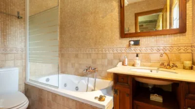 Detached house on Avenida de los Pioneros, no. > photo 30