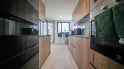 Penthouse on Calle Jesús Pajares, No. > photo 13