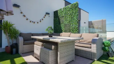 Penthouse on Calle Jesús Pajares, No. > photo 2