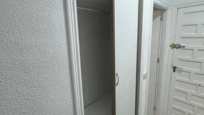 Studio on Monteagudo Street, No. > photo 25