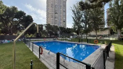 Flat on Calle de Caleruega, No. > photo 33