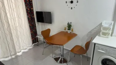 Studio on Monteagudo Street, No. > photo 2