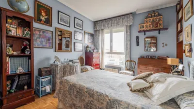 Flat on Calle de Caleruega, No. > photo 23
