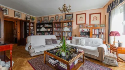 Flat on Calle de Caleruega, No. > photo 4