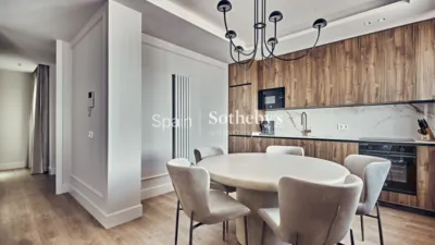 Apartment on Calle del Alcalde Sáinz de Baranda photo 5