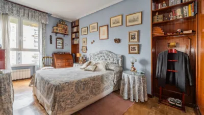 Flat on Calle de Caleruega, No. > photo 22