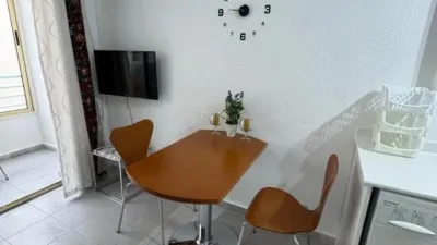 Studio on Monteagudo Street, No. > photo 5