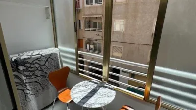 Studio on Monteagudo Street, No. > photo 22