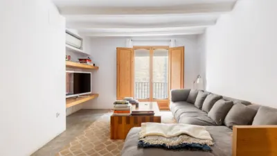 Single-family home on Carrer del Salvador, nº photo 2