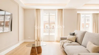 Apartment on Calle de Goya photo 2