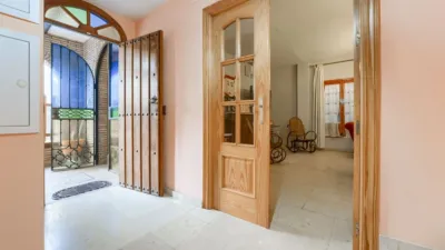 Terraced house on Calle de Bolivia, nº > photo 2
