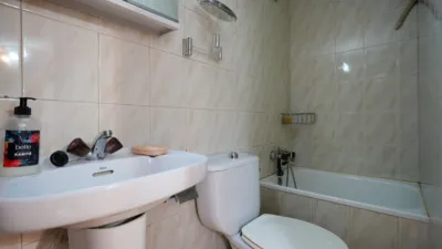 Duplex on Luis Vélez de Guevara Street, No. photo 18