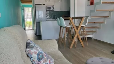 House in Urban Center photo 2