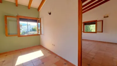 Property in Orba photo 32