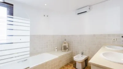 Townhouse on Calle del Priorato, No. > photo 24