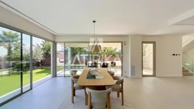 House in La Plana photo 14
