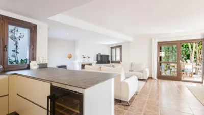 Townhouse on Calle del Priorato, No. > photo 6