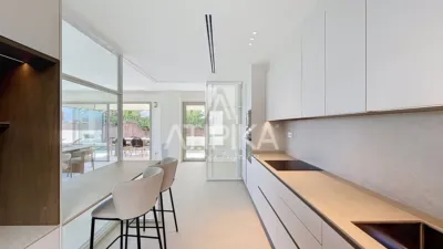House in La Plana photo 18