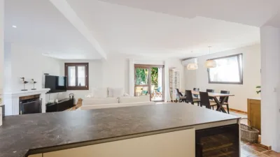 Townhouse on Calle del Priorato, No. > photo 11