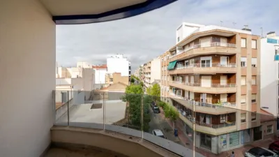 Apartment on Calle de Ramón Gallud, No. > photo 4