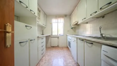 Flat on Enrique Moyano Street, No. > photo 6