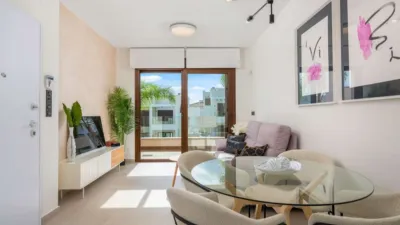 Casa – Torrevieja, Urbanización Los Balcones - Més