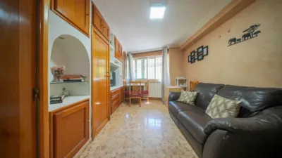 Flat on Enrique Moyano Street, No. > photo 4